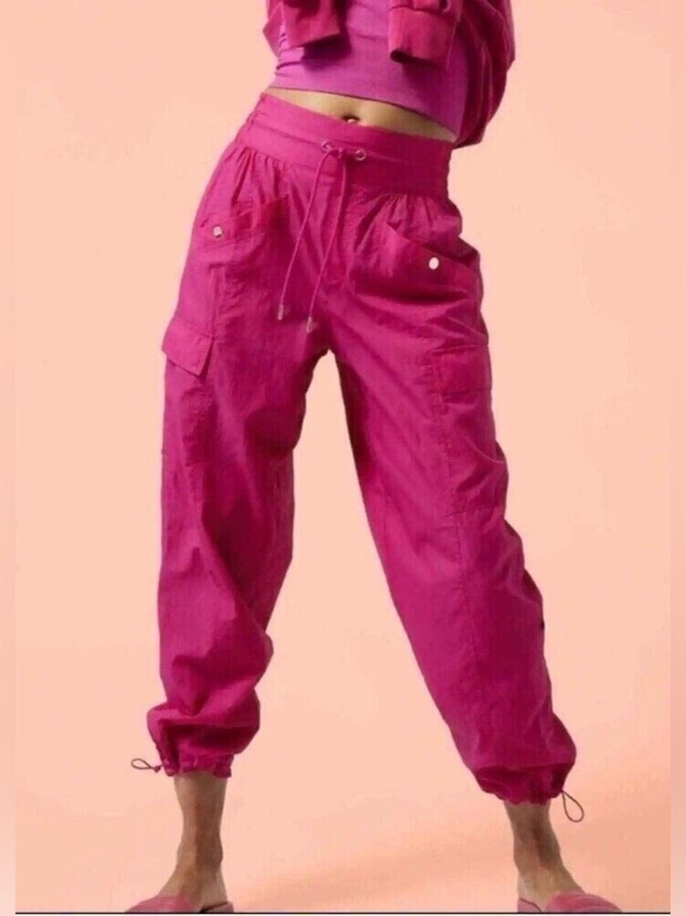 Athleta x Alicia Keys Hot Pink Gorpcore Utility Cargo Pants size 4
